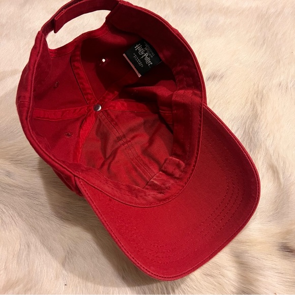 Harry Potter Gryffindor Quidditch 07 Ball Cap Adjustable Hat - Picture 5 of 7